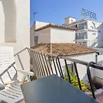 Дом отдыха Charming Townhouse In Nueva