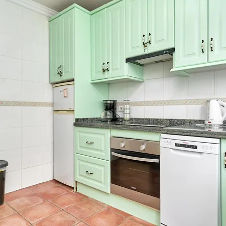Vakantiehuis Charming Townhouse In Nueva